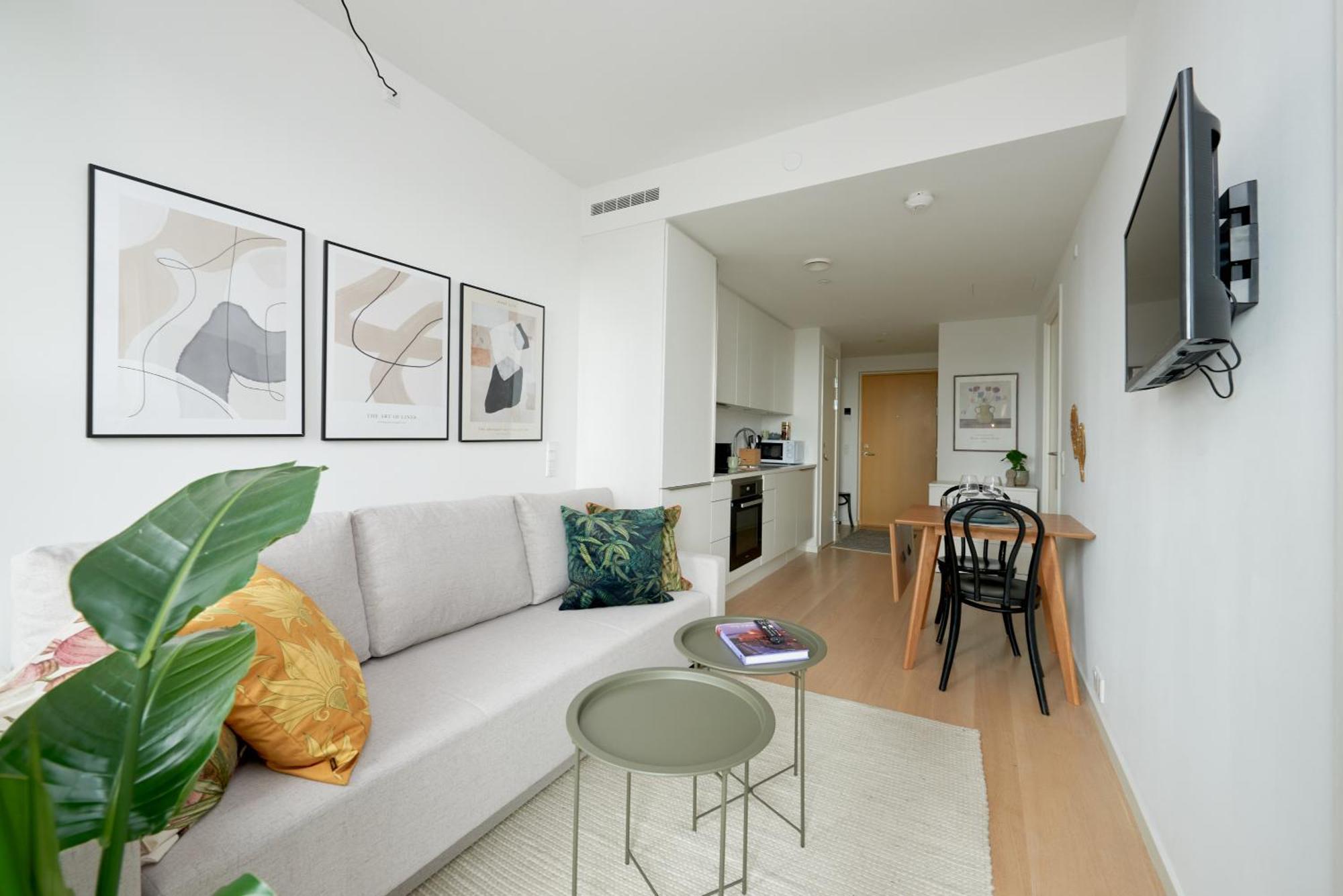 Elegant Cozy Modern Free Parking Apartment
